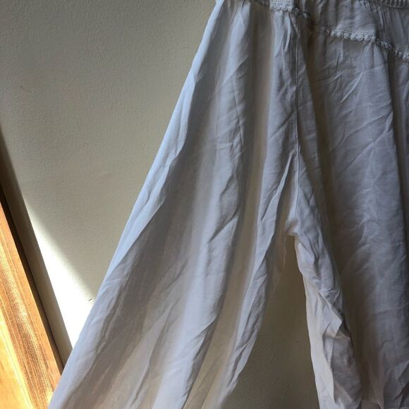 Old Navy Oversized Crochet Pop Pom Dolman Sleeve Blouse - Picture 5 of 8